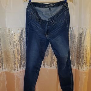 Universal Thread Jeans
